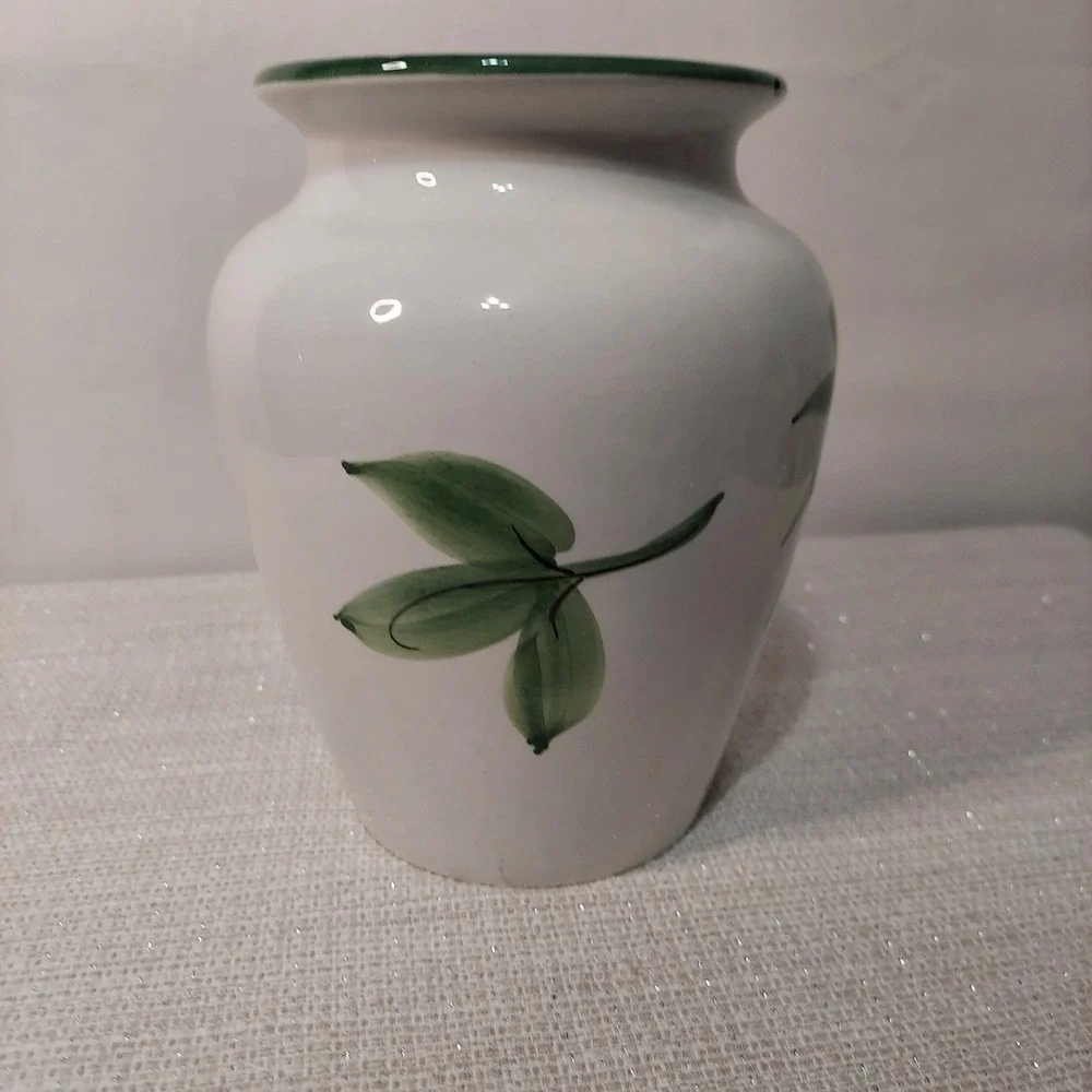 Coop Ceramiche Toscane Italy Handpainted‎ Grape Ceramic Vase White Green Purple
